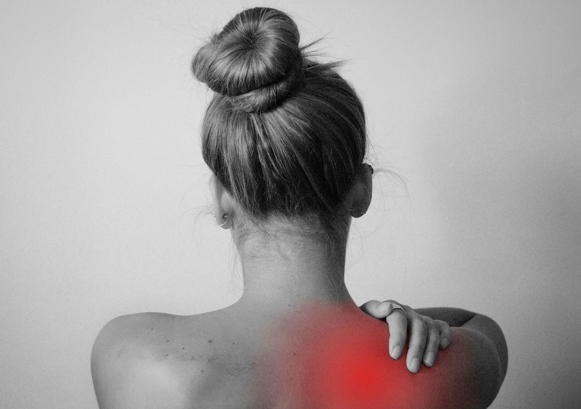 Shoulder Pain in Kansas City | What is the Cause of Chronic Shoulder Pain?