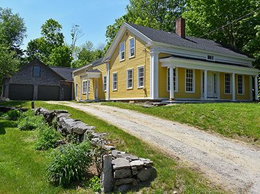 30 S Main St - Petersham, MA
