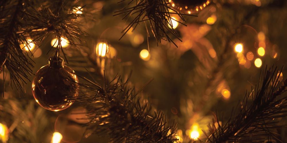 4 Holiday Eye Safety Tips - Bella Eye Care Optometry