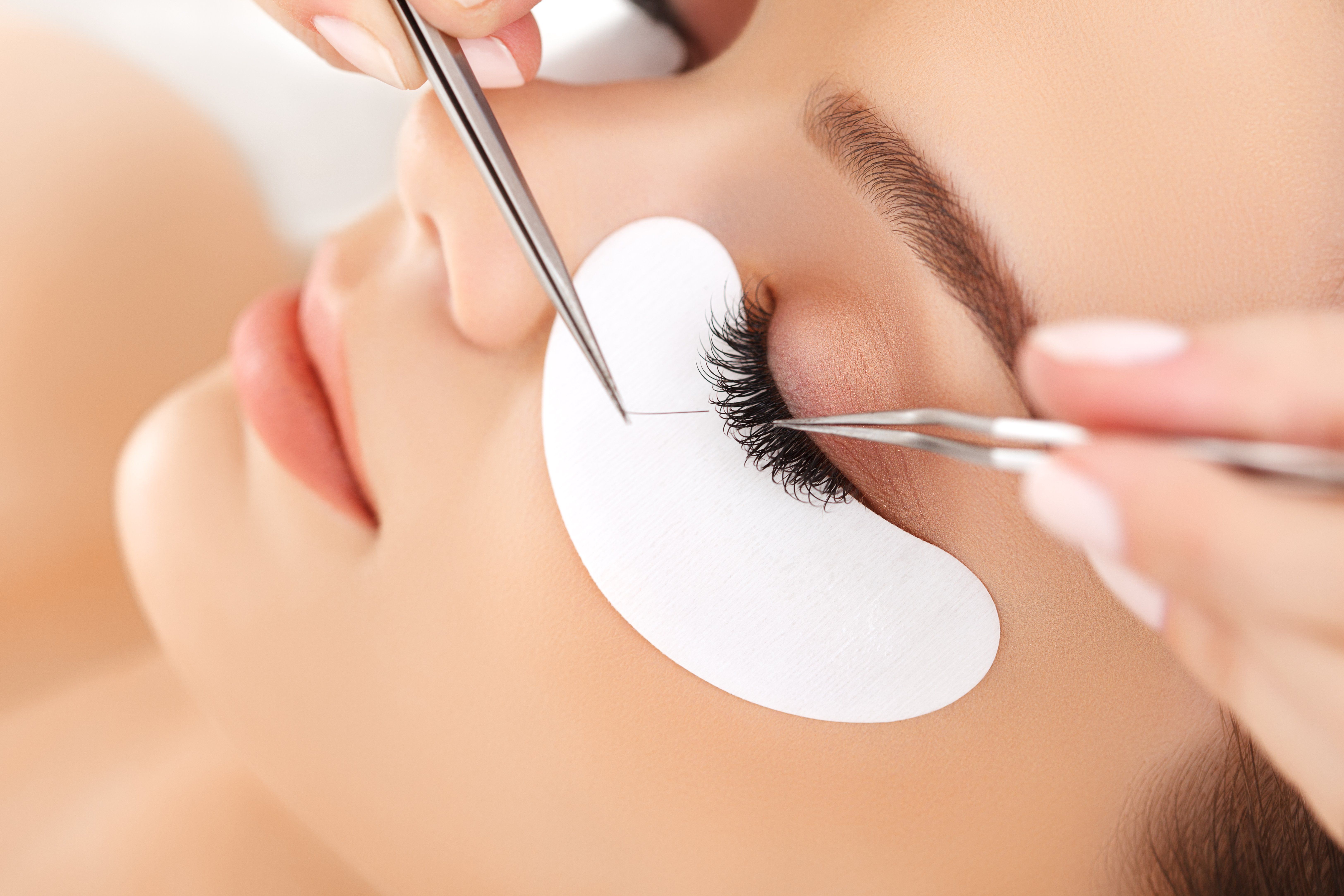 How to Prevent Poor Eyelash Extension Hygiene