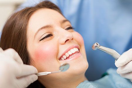 THE BEST DENTAL CARE ALLOWS FOR THE LIFE LIKE RECONSTRUCTION OF YOUR SMILE IN OUR LAS VEGAS OFFICE