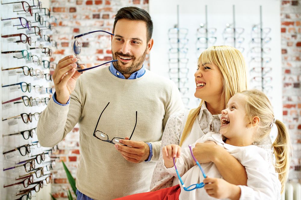 The Importance of Comprehensive Eye Exams for the Whole Family