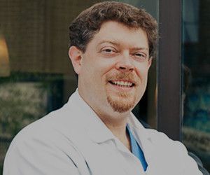 Dr. Jonathan Mitelman