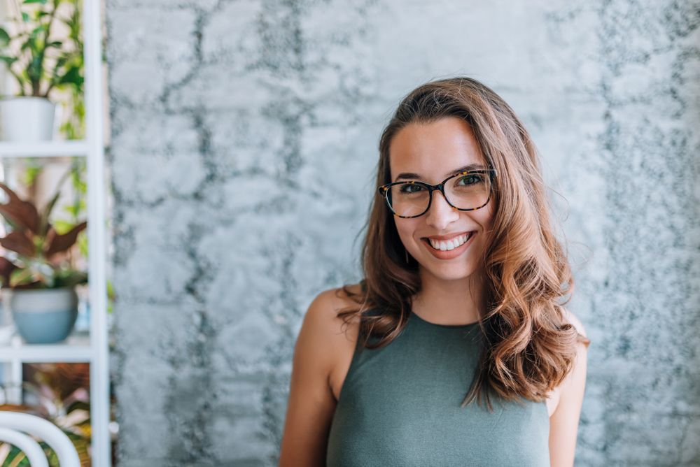 How Wearing Eyeglasses May Reduce the Risk of Contracting Coronavirus