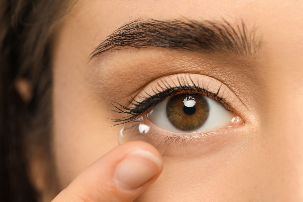 What Strategies Can Enhance Comfort for Contact Lens Wearers with Dry Eye?