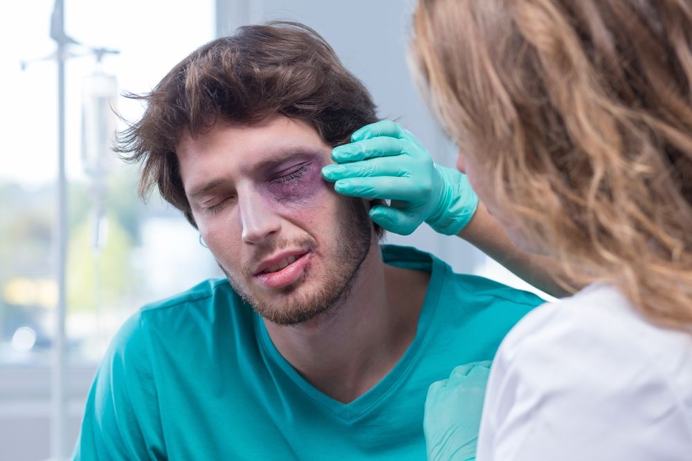 How to Handle an Eye Emergency During a Sports Game