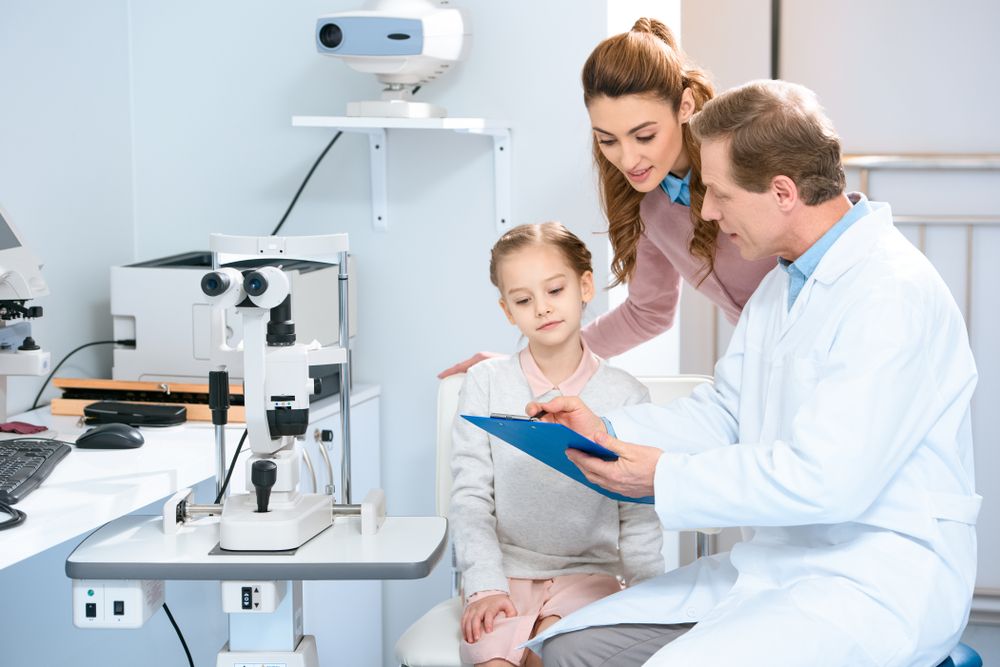 5 Questions to Ask the Optometrist at Your Child’s Eye Exam