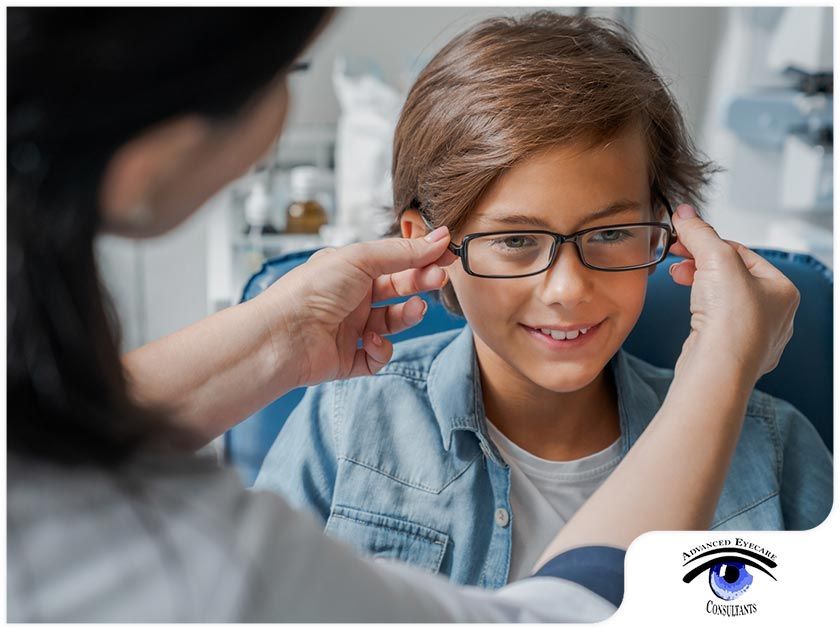 TIPS TO ENCOURAGE YOUR CHILDREN TO WEAR THEIR EYEGLASSES