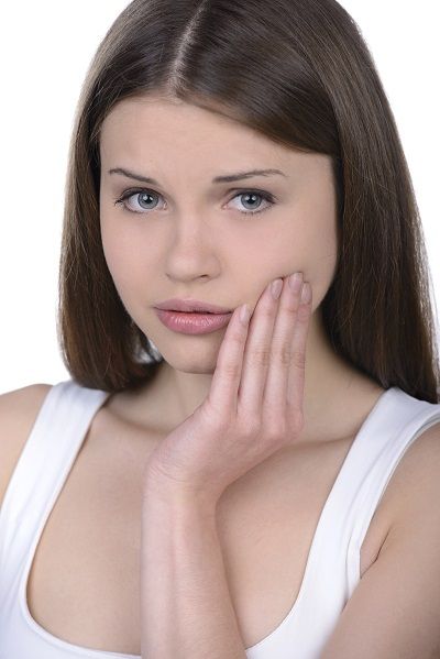 Girl with tooth pain