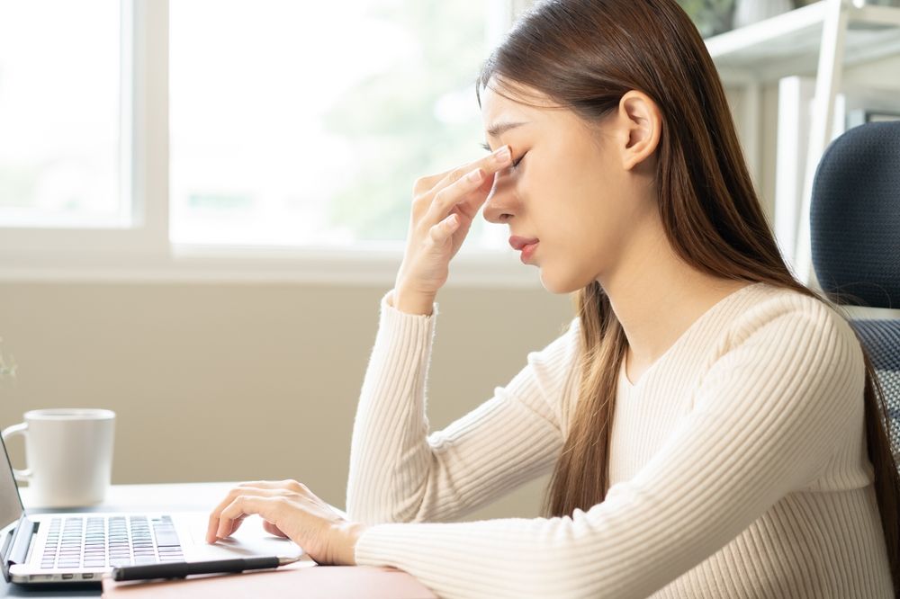 Combatting Dry Eyes: Simple Strategies for Prevention and Relief