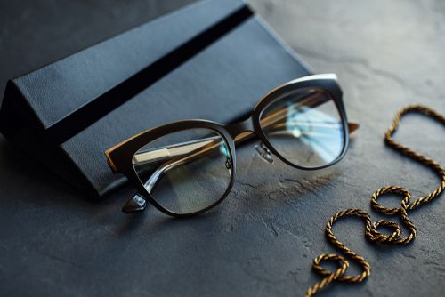 The Importance of Choosing High-quality Designer Eyewear for Optimal Visual Clarity and Comfort