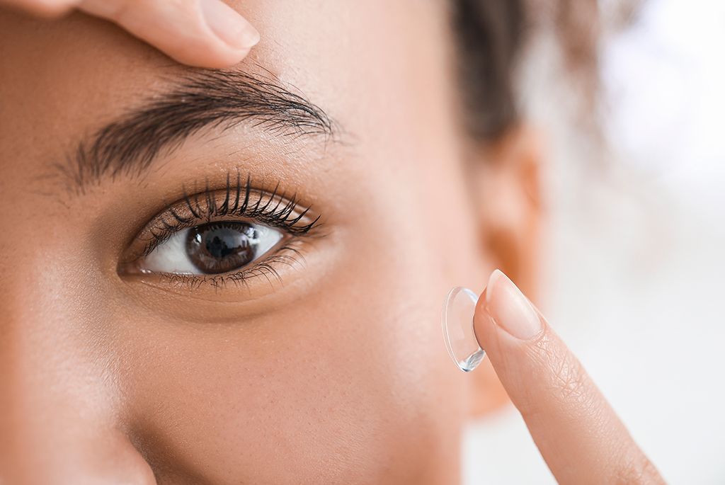 4 Reasons to Make the Switch to Contact Lenses