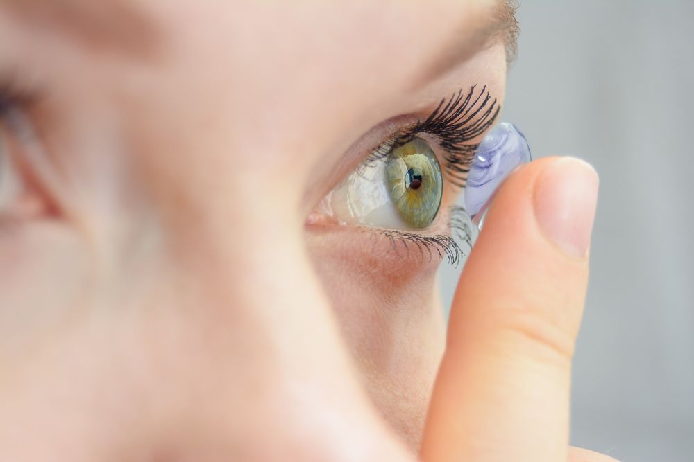 How to Properly Clean Contact Lenses