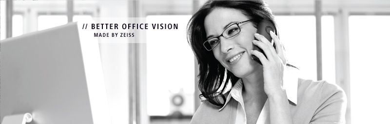 woman wearing zeiss glasses