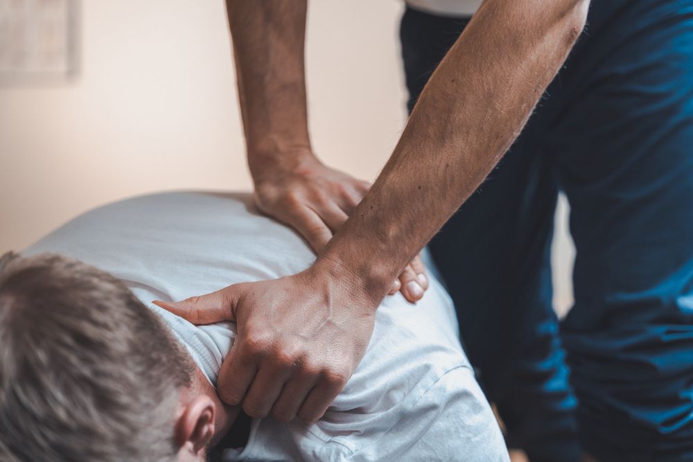 Benefits of Chiropractic Care for Upper Back Pain