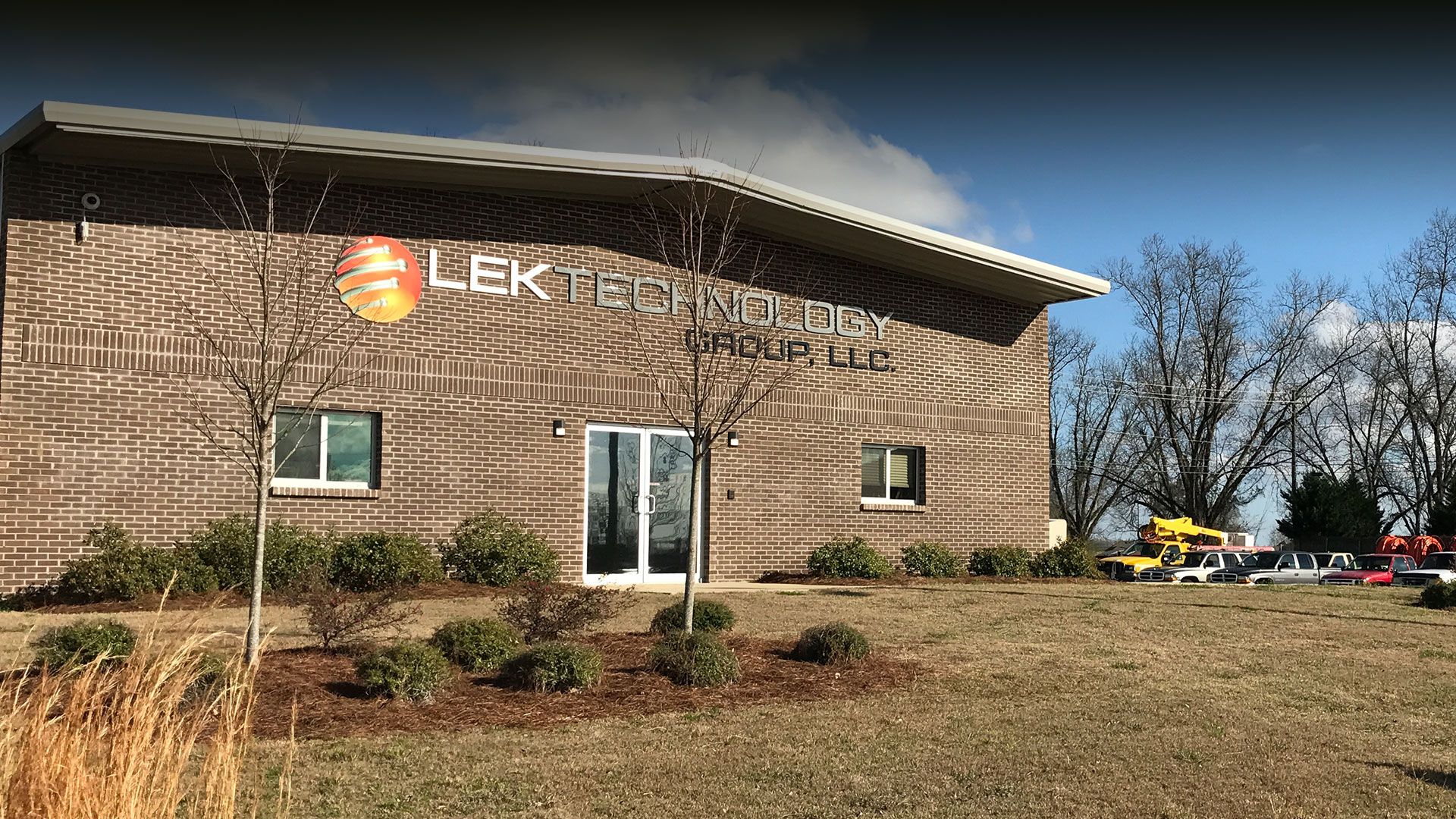 LEK Technology office