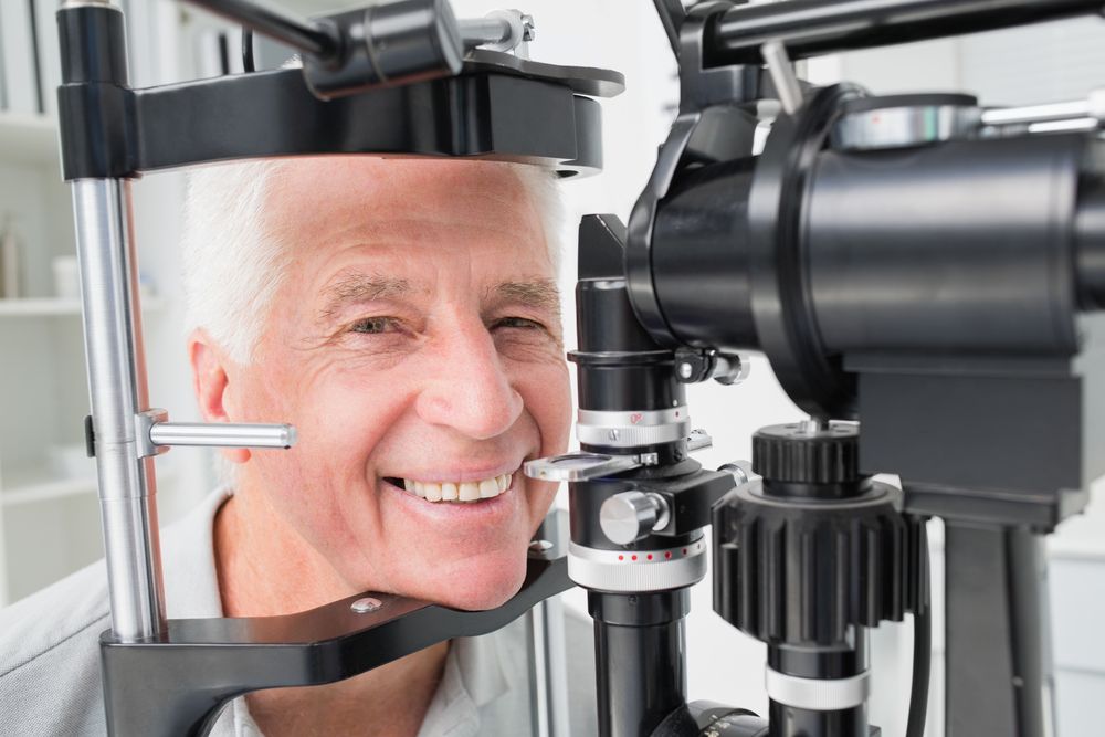 How Is Age-related Macular Degeneration (AMD) Diagnosed?