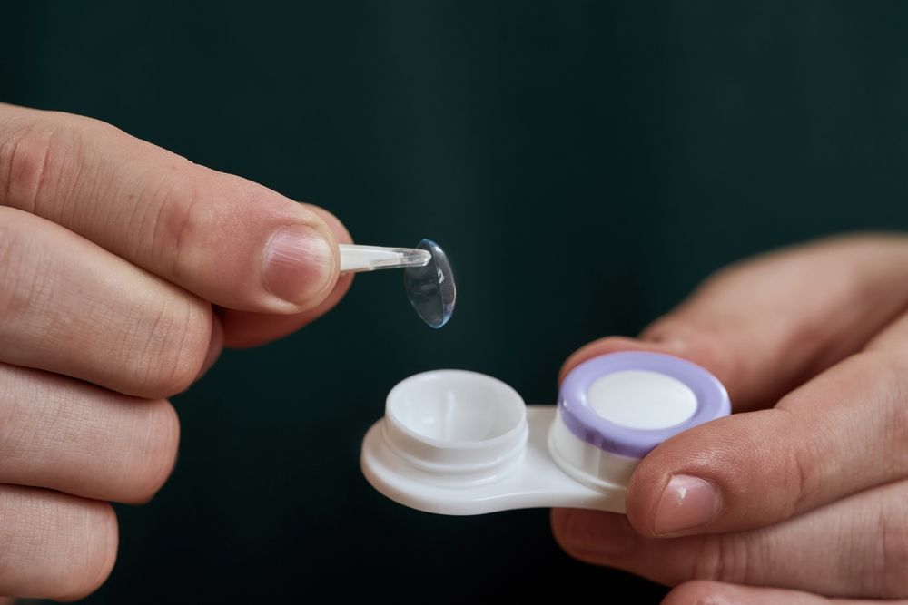 How to Properly Clean and Store Your Contact Lenses
