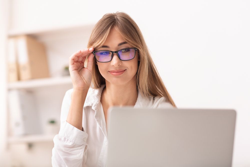 How to Protect Your Eyes If You Work on a Screen All Day