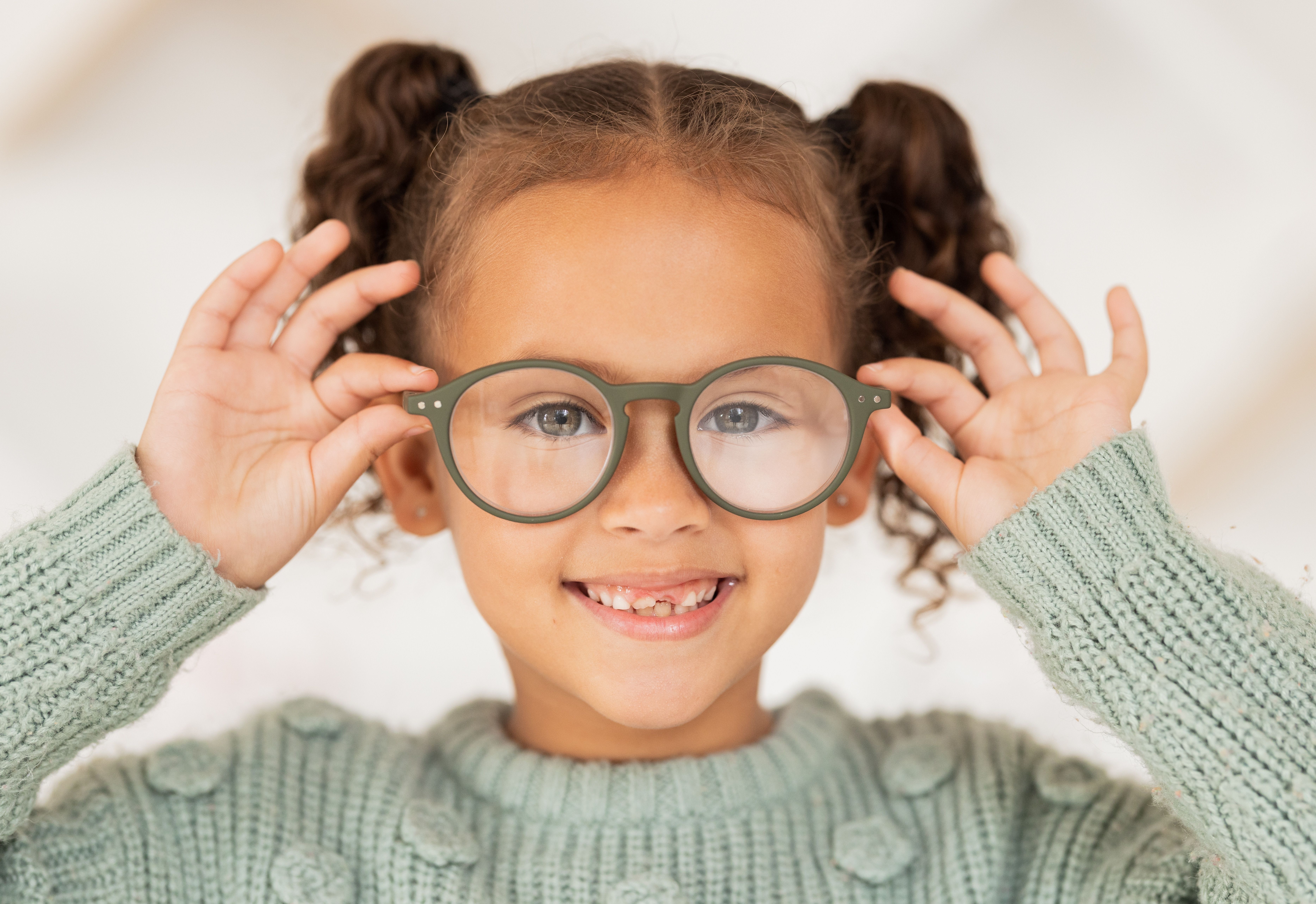 What Are Stellest&trade; Lenses and How Do They Work to Control Myopia?