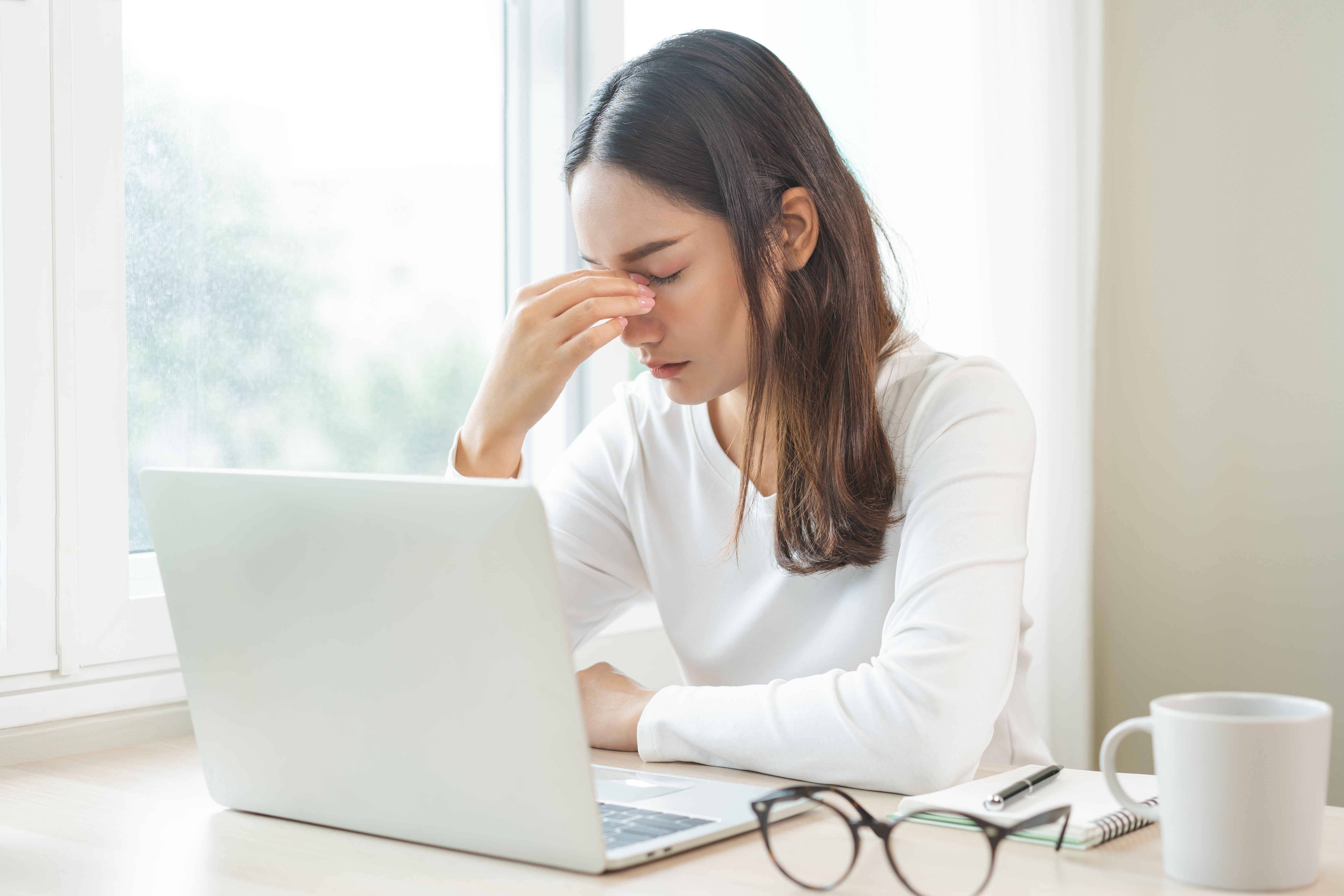 Does Screen Time Cause Eye Strain? Understanding Computer Vision Syndrome