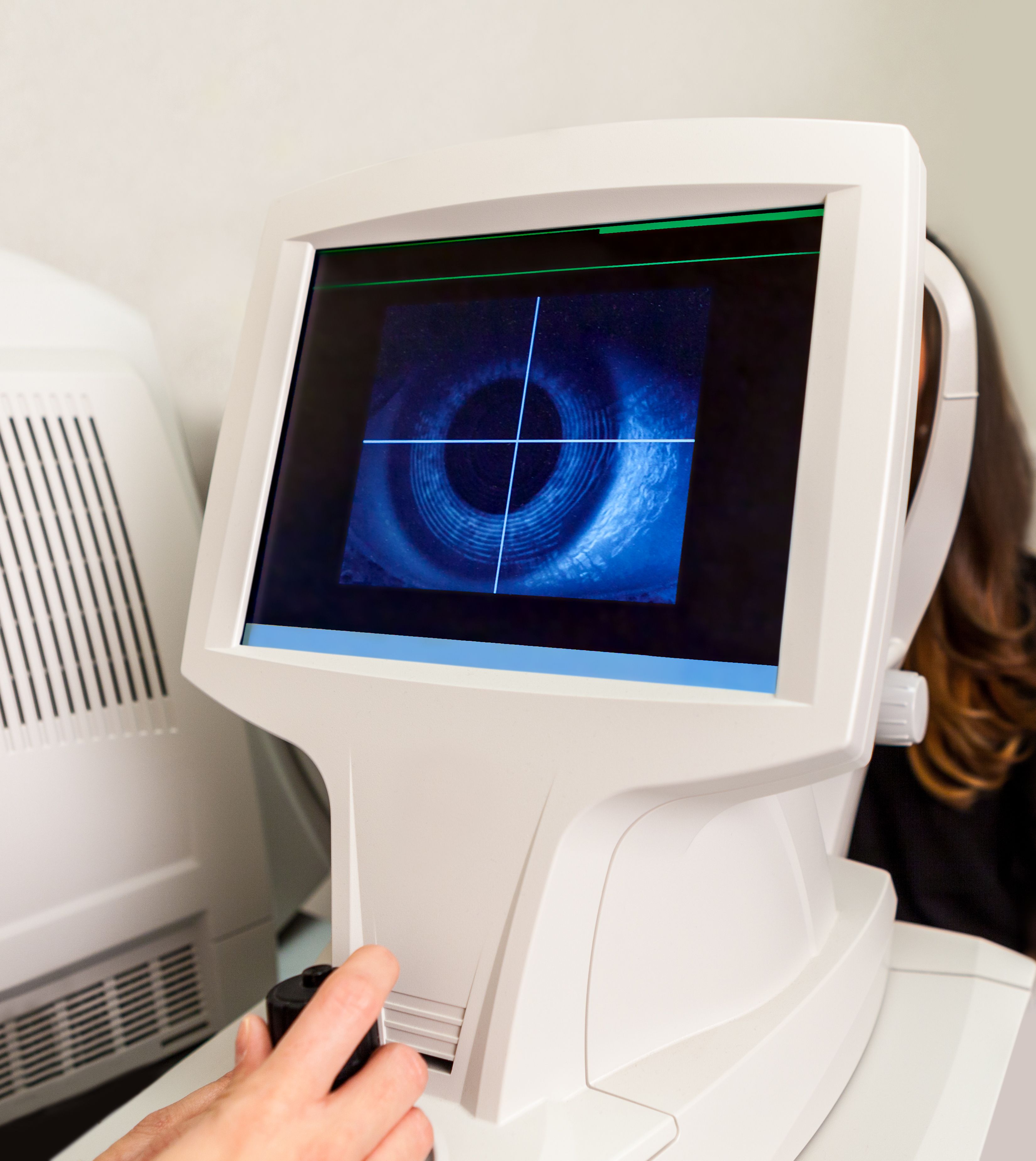Sharper, Customized Vision With the Medica 700 Wavefront Aberrometer
