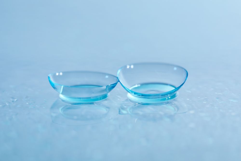 What Are the Different Types of Contact Lenses? Which One Is Right for Me?