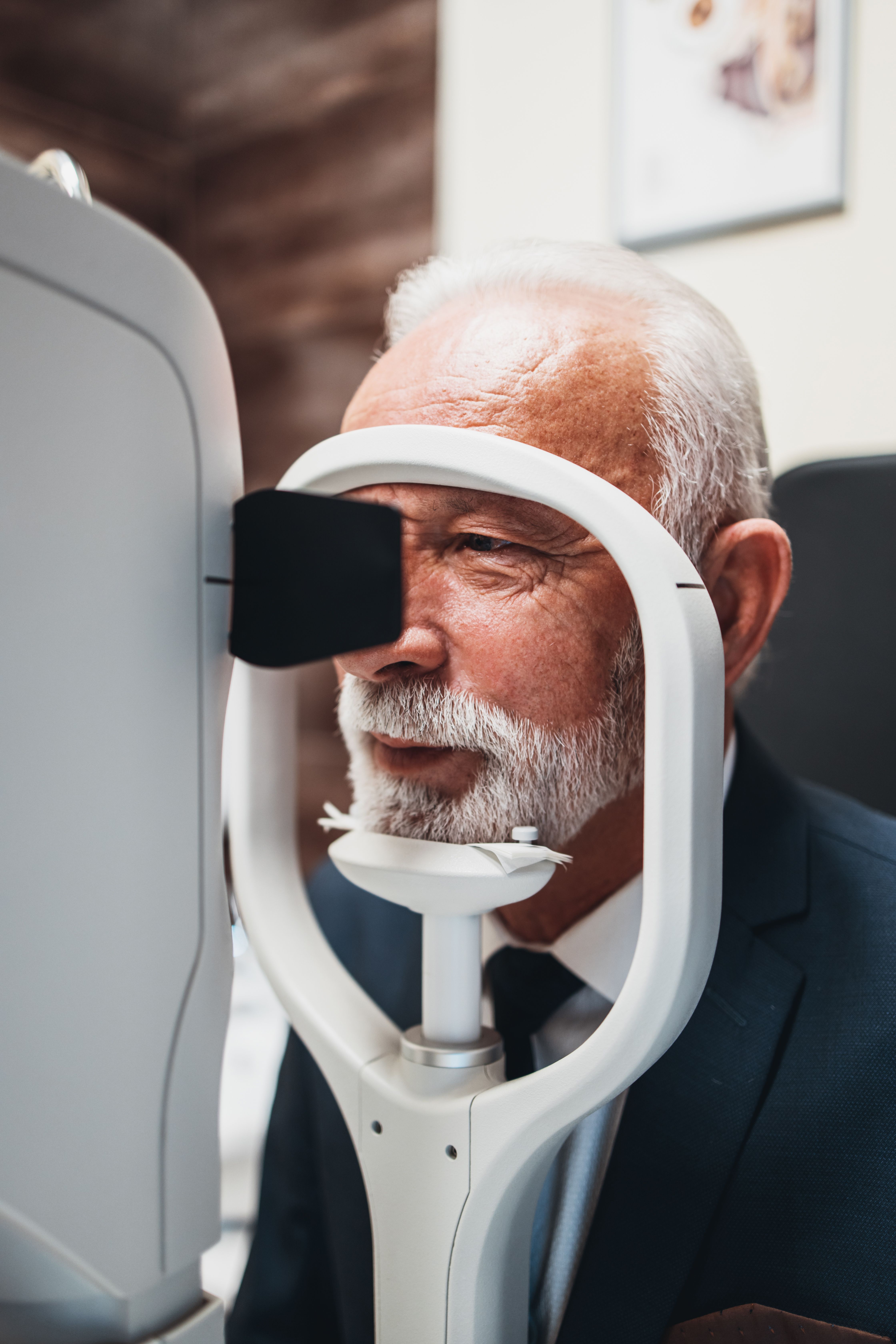 Monitor Eye Health with an Annual Wellness Scan