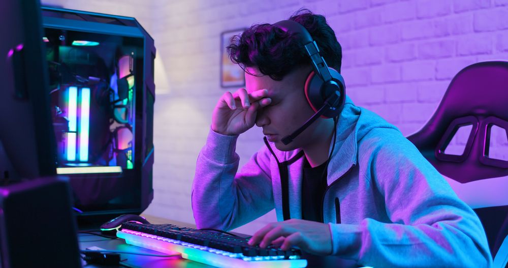 Protecting Your Eyes from Blue Light: What Works and What Doesn&rsquo;t