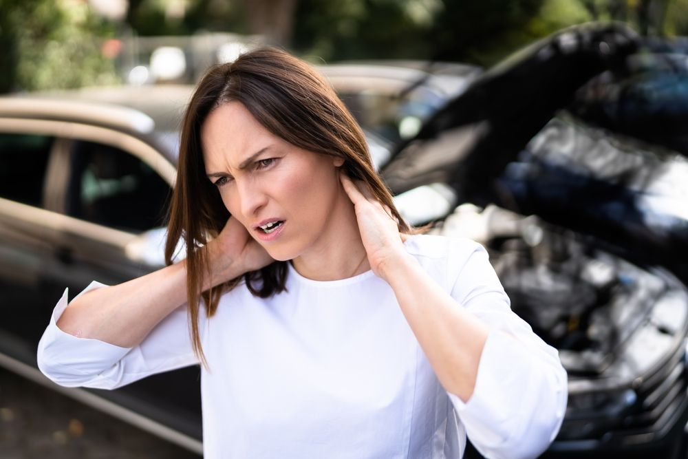 Whiplash Injuries: Symptoms, Causes, and Chiropractic Treatment