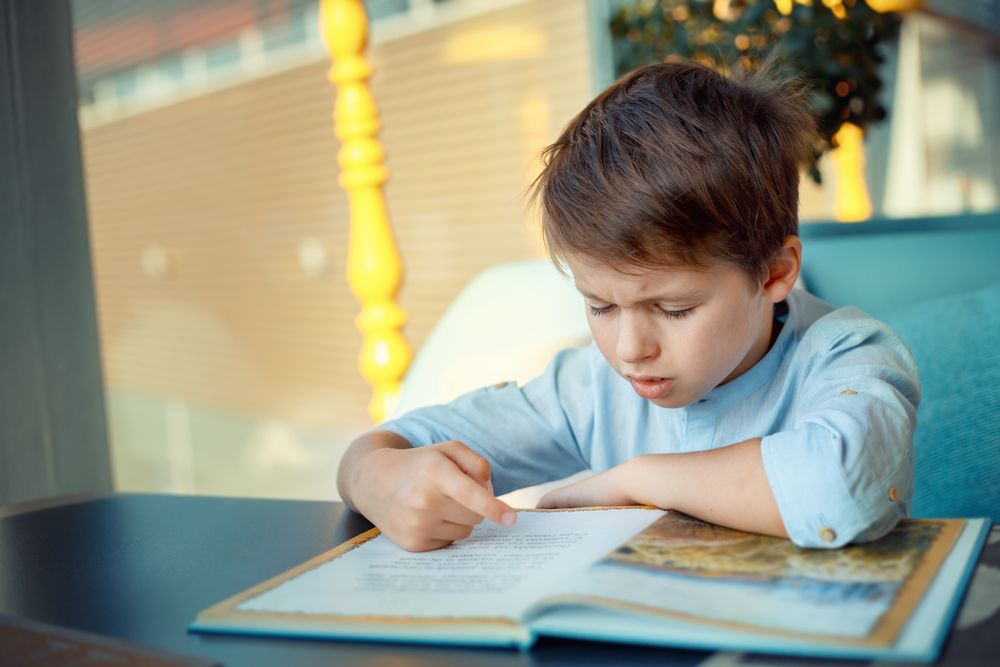 What Are the Early Signs of Myopia in Kids - and How Can It Be Managed?