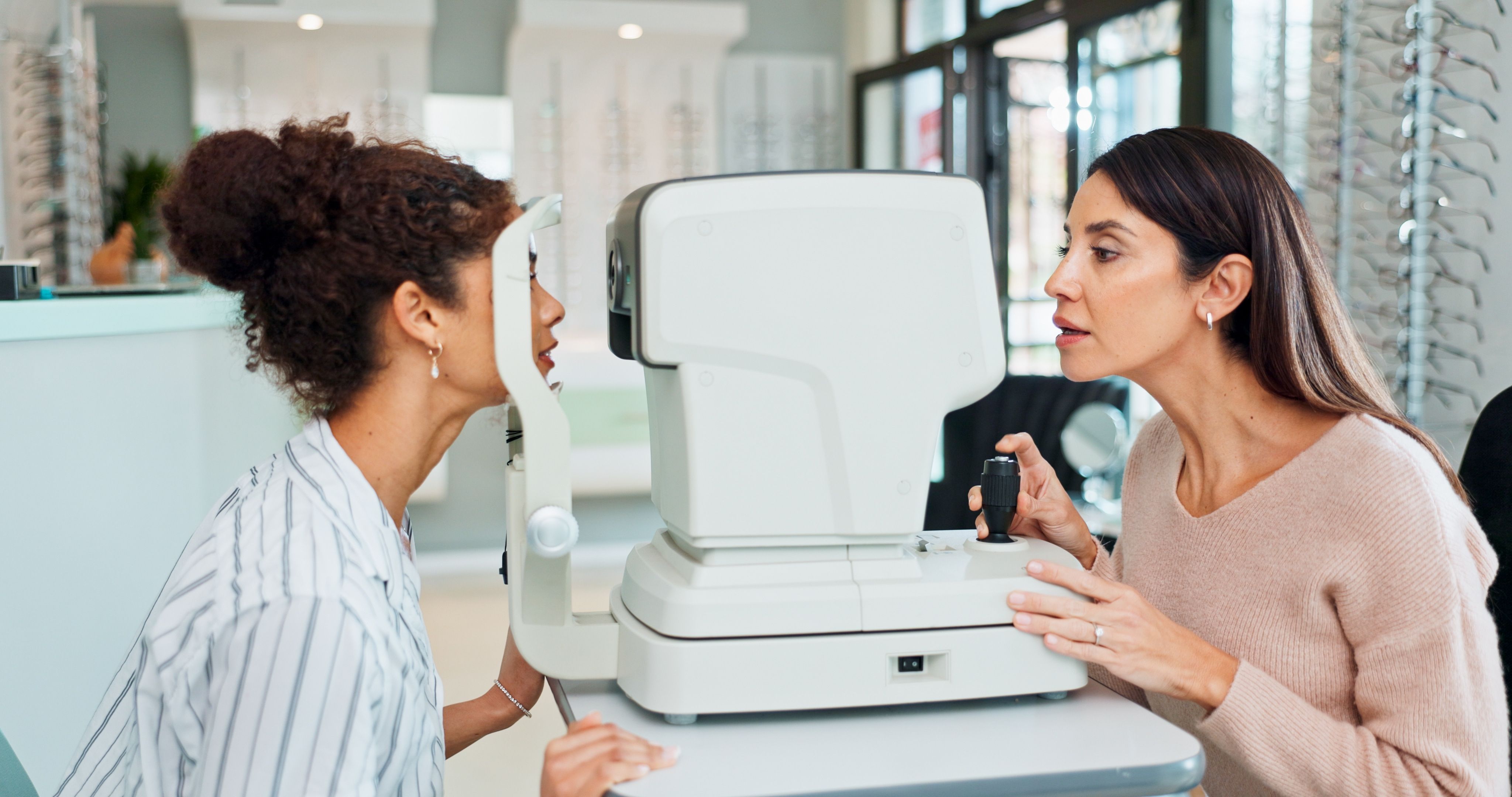 5 Signs You Should Schedule an Eye Exam Sooner Than Later